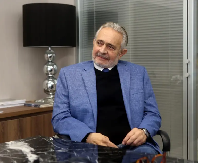 Roubo dos aposentados, face mais cruel de um país anestesiado – por Samuel Hanan