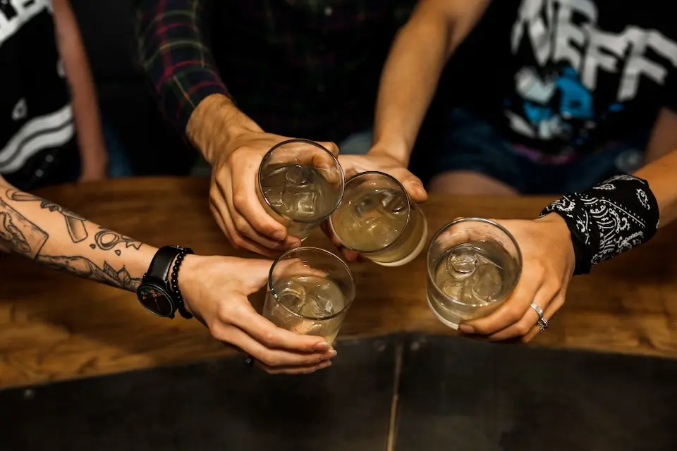 Bebidas adulteradas com metanol causam cinco mortes em São Paulo