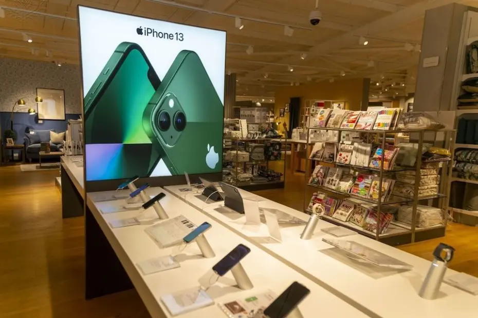 Evolução da Apple: confira 18 anos de inovação até o lançamento do IPhone 17