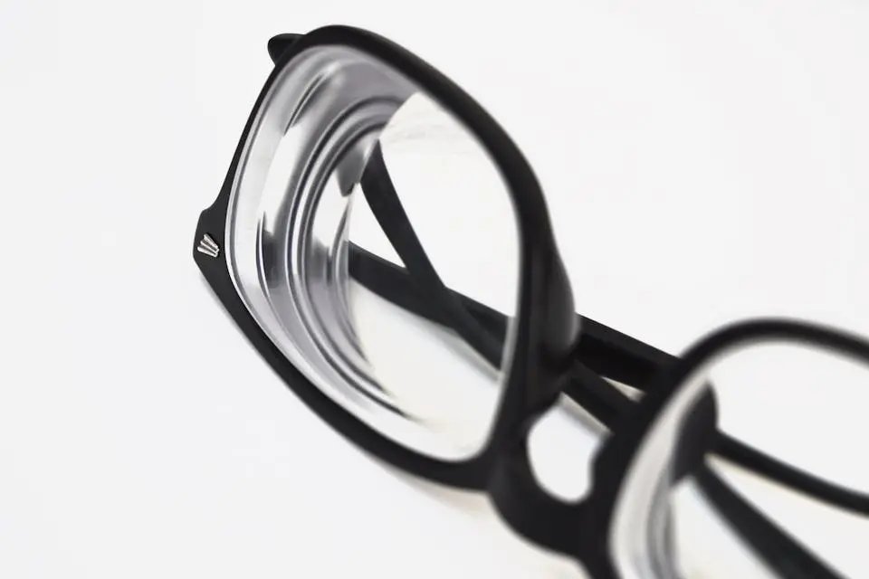 Guia prático: como comprar lentes de contato pela internet com segurança e descontos