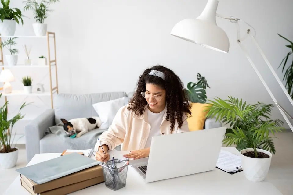 Quem tem medo do home office? Dados mostram quem tem razão nessa disputa