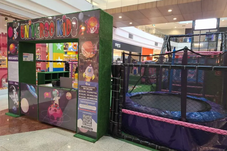 ShoppingSantaÚrsula inaugura Parque Universo Kids Atração infantil reúne piscina de bolinhas, escorregadores, camas elásticas e oficinas criativas