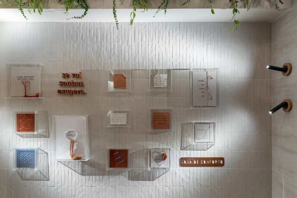 Arte ganha protagonismo e transforma ambientes na CASACOR Ribeirão Preto
