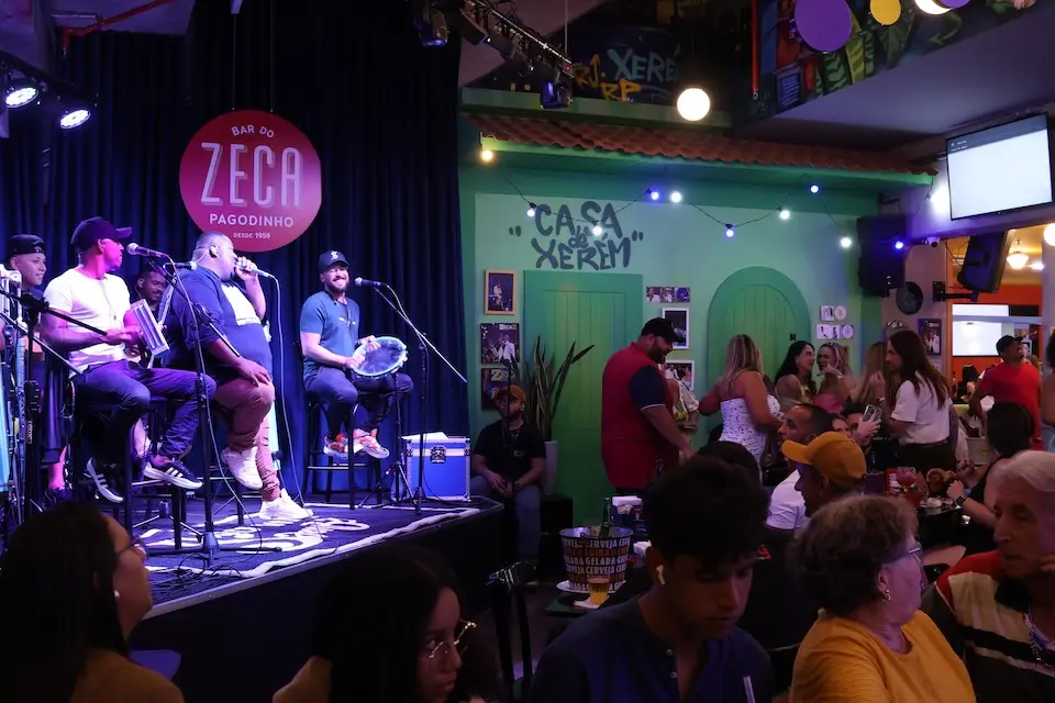 Bar Do Zeca Pagodinho terá camarote especial durante jogo festivo do São Paulo