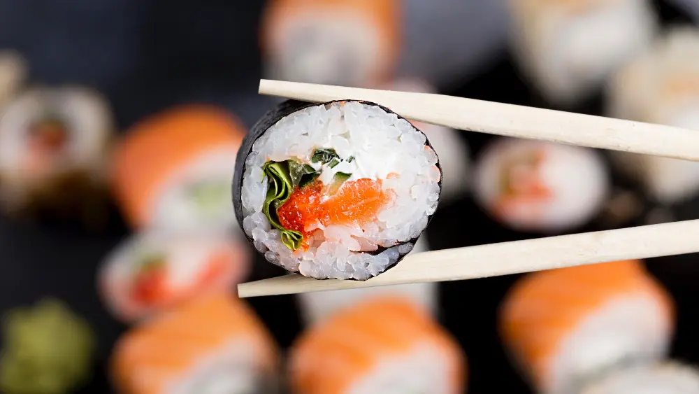 Dia do Sushi: Especialista em gastronomia explica a origem e os segredos do prato japonês