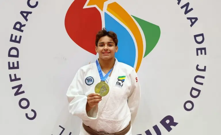 Ouro para Guaíra e para o Brasil! Judoca Yasmim Silva, do projeto municipal de judô, é campeã Sul-Americana Sub-18