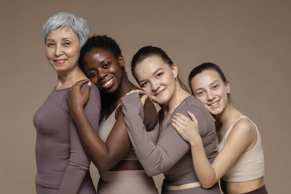 Outubro Rosa: nutrição funcional é uma grande aliada da saúde da mulher em todas as fases da vida