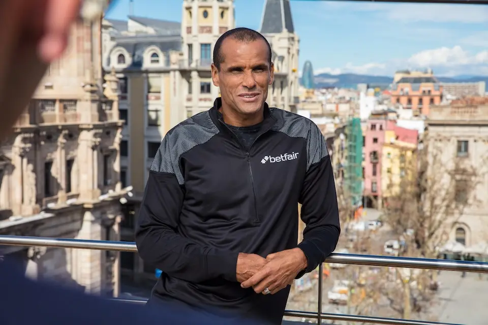 Rivaldo dá voto de confiança a Ancelotti: "Foi contratado para ganhar a Copa, não amistosos"