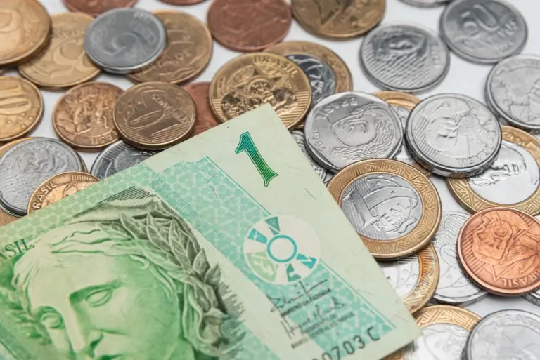 Servidores públicos recorrem cada vez mais à Lei do Superendividamento para renegociar dívidas de crédito consignado