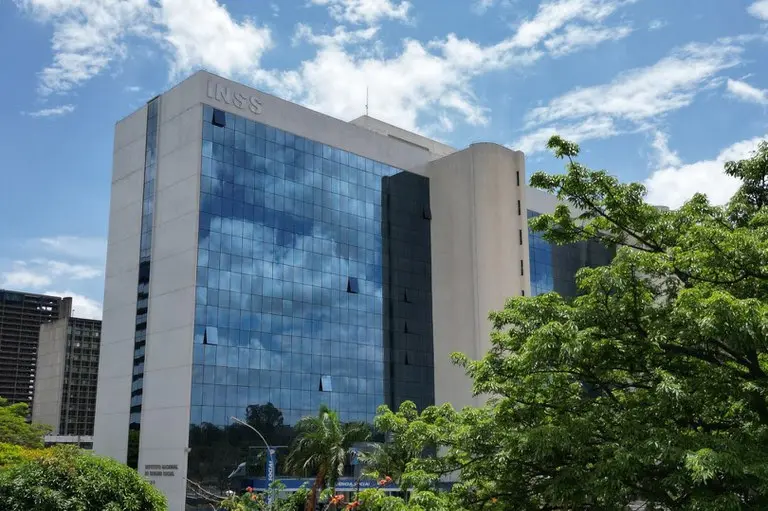 Prazo para aposentados e pensionistas contestarem descontos indevidos termina em 14 de novembro