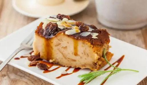 Você sabia que é possível transformar pães amanhecidos em uma sobremesa de alta gastronomia?