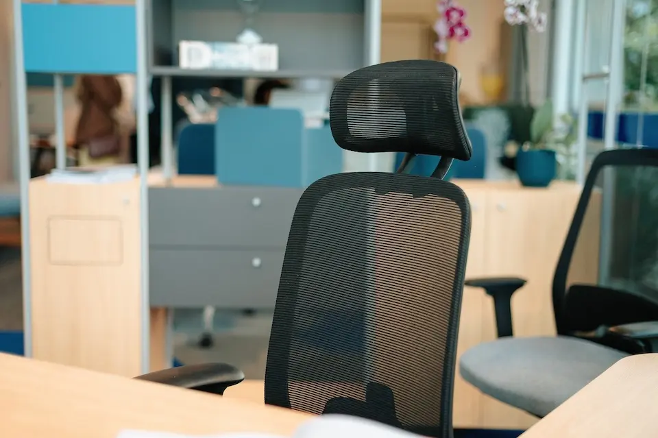 Seis tendências para o mobiliário corporativo em 2026