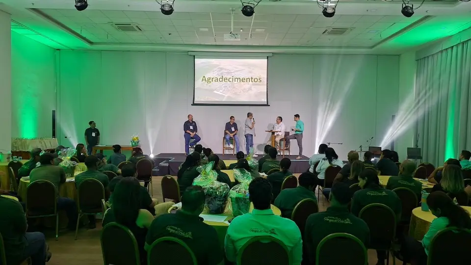 Barretos Park Hotel realiza a primeira convenção “Conexão que Constrói o Futuro” e homenageia funcionários 1