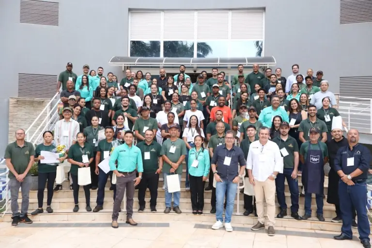 Barretos Park Hotel realiza a primeira convenção “Conexão que Constrói o Futuro” e homenageia funcionários