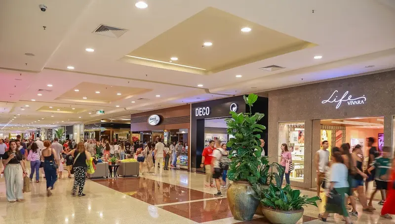 Levantamento mostra ainda que a maior parte dos consumidores manterá ou ampliará o volume de compras em relação a 2024 - Crédito: Tábata Barbosa