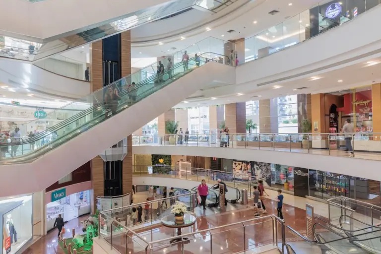 Shopping Santa Úrsula promove live de Natal no TikTok com descontos e benefícios exclusivos