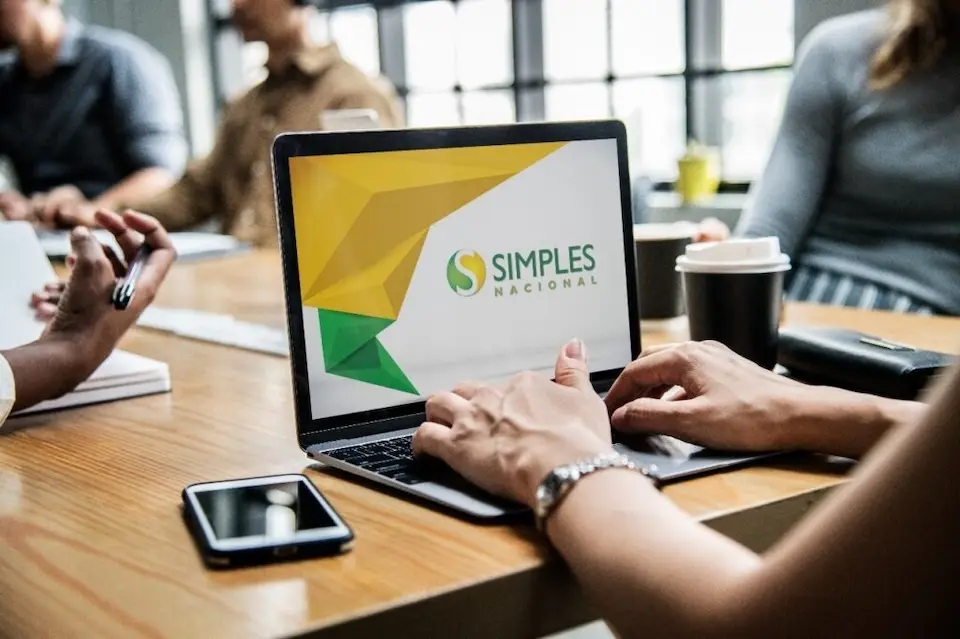 Simples Nacional sobrevive à Reforma Tributária? O que muda para micro e pequenas empresas