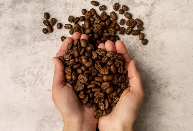 Valor do café desperta atenção para roubo de carga; estratégia de transporte reduz riscos