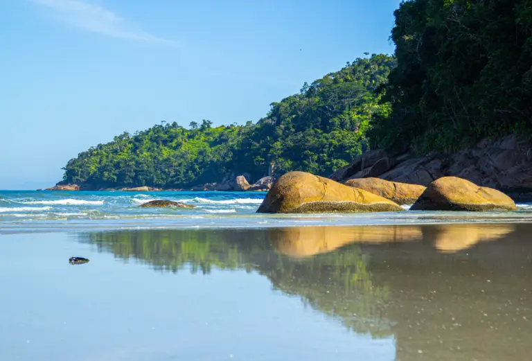 Outono em Ubatuba: temporada de natureza, tranquilidade e experiências imersivas