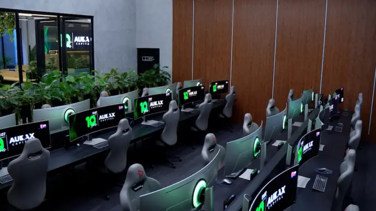 Salários de até R$ 25 mil: empresa de Goiás abre 15 vagas na área de tecnologia