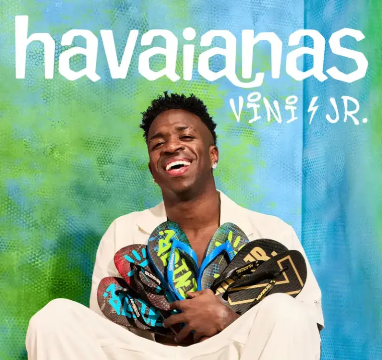 Havaianas e Vini Jr. colocam o estilo brasileiro em destaque, reforçando o espírito criativo do Brasil no mundo