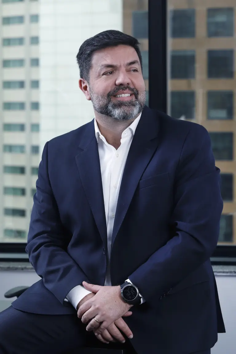 Meta lança nova IA de “superinteligência” e ameaça atribuição de profissionais da saúde