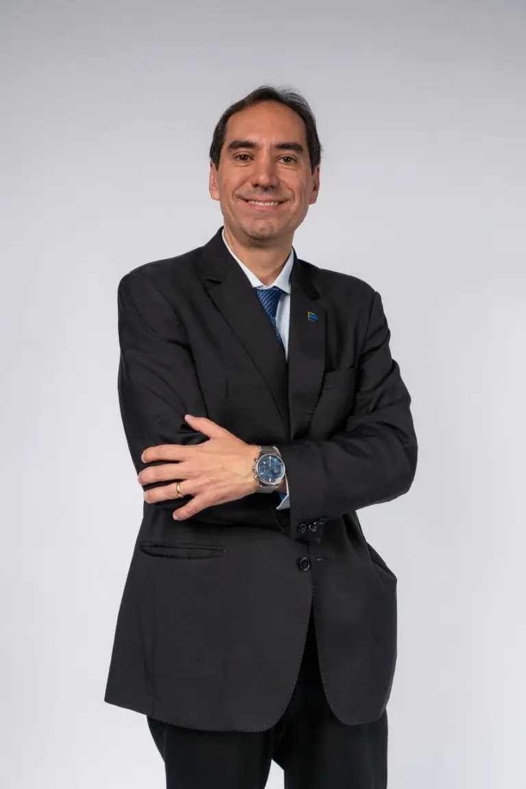 [OPINIÃO] Fim da escala 6×1 avança no Congresso e reacende debate sobre impactos econômicos e sociais