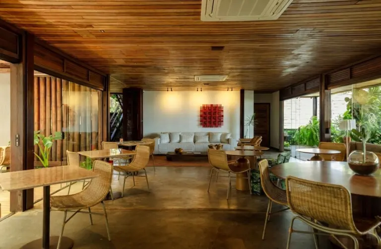 Pousada Morena, ícone de Fernando de Noronha, totalmente reformulada: projeto exalta a brasilidade contemporânea