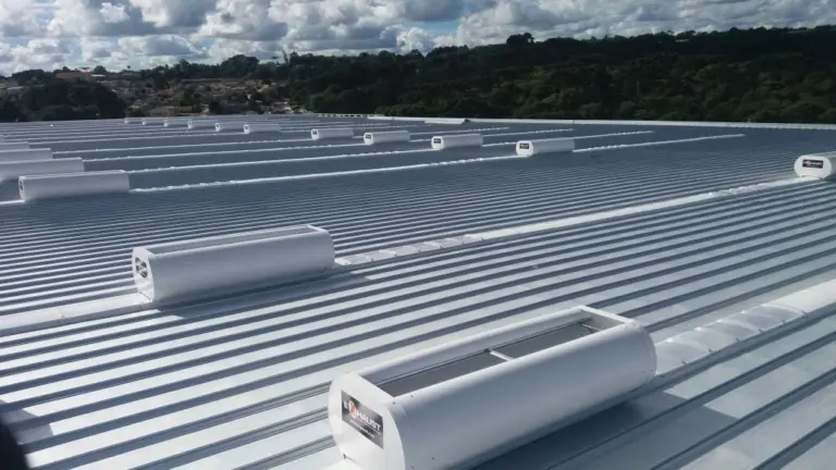 Ventilação natural em empresas pode diminuir casos de doenças respiratórias entre colaboradores