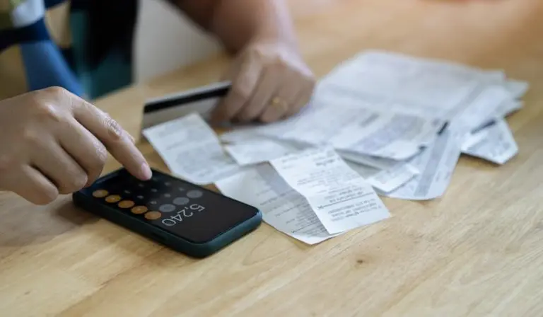 Negociação de dívidas: buscas por consulta de dívida ativa no CPF saltam 804% em um ano