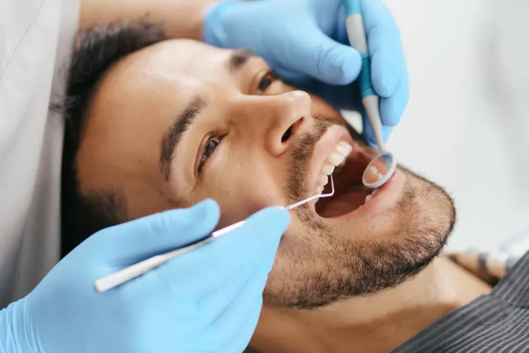 O que pode ocorrer se não cuidar dos dentes