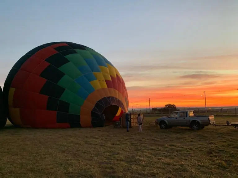 Booking destaca destinos na América Latina para quem busca experiências com vento e adrenalina