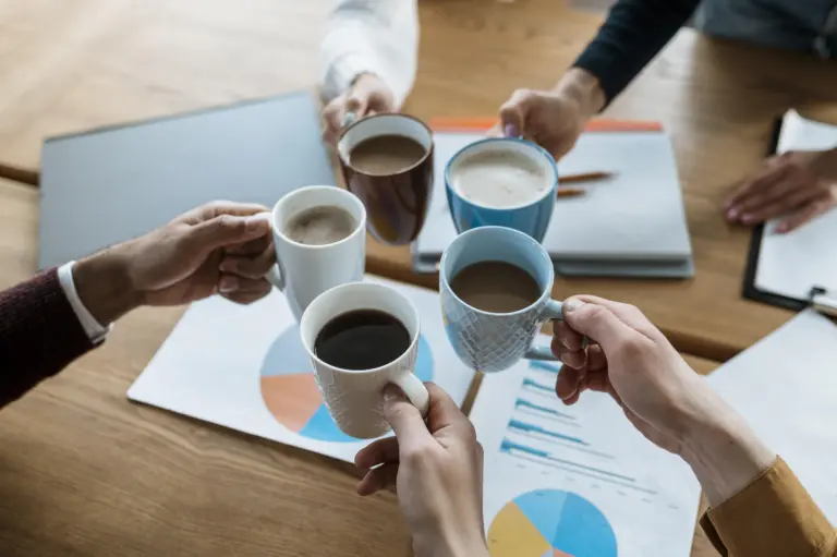 Café da manhã corporativo: como planejar, organizar e garantir um evento de sucesso 