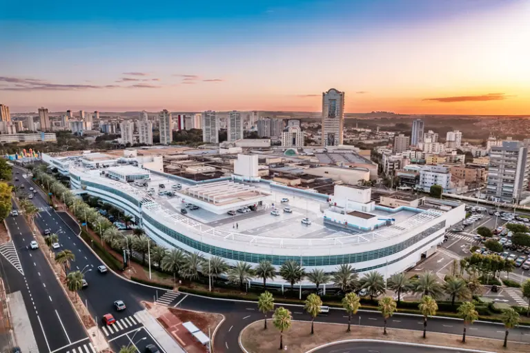 RibeirãoShopping completa 45 anos e amplia atuação com novos serviços e projetos no entorno