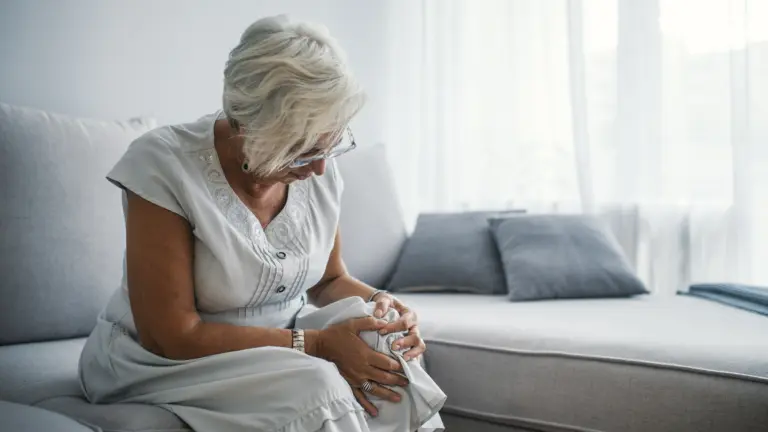 Como construir ossos fortes antes da menopausa e prevenir a osteoporose