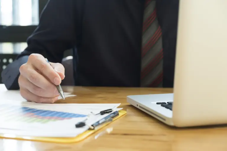 Empresas terão que decidir em setembro se ficam no Simples em 2027 e escolha pode afetar lucro