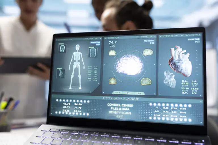 Tecnologias digitais ampliam acompanhamento clínico e transformam cuidado de pessoas com epilepsia