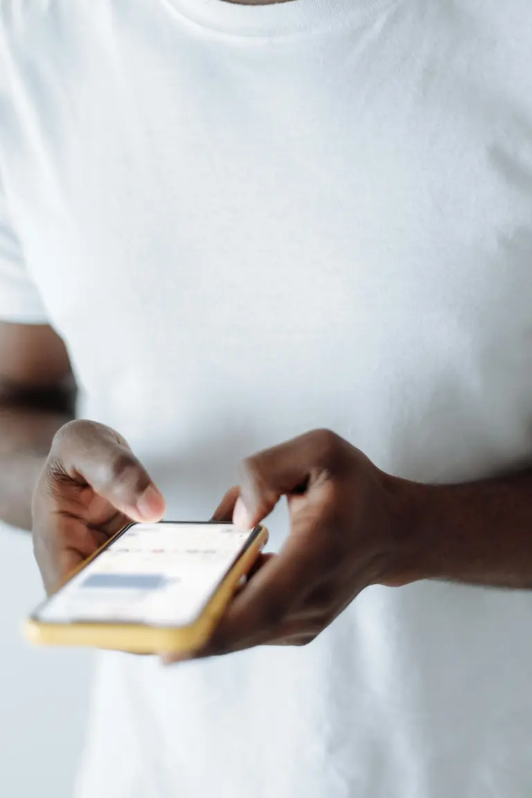 Varejo aposta no comércio conversacional e 64% já compram pelo WhatsApp