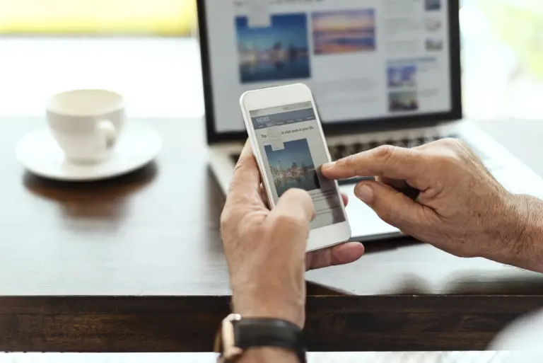 Fadiga digital: como a dopamina artificial altera humor, sono e metabolismo
