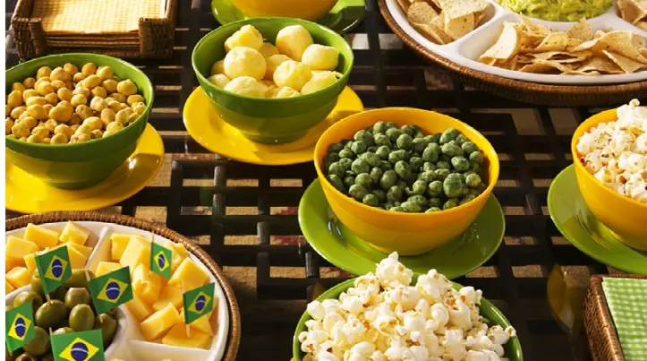 Festas juninas e Copa do Mundo: os excessos que podem sobrecarregar o sistema digestivo