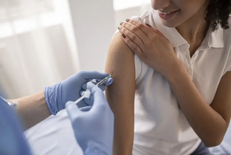 Estudo reforça impacto da vacina contra o HPV na redução de mortes por câncer de colo do útero