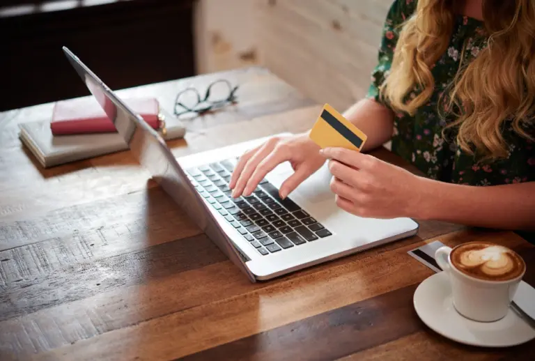 Ninguém mais quer comprar no dia errado e essa frase vale bilhões para Amazon, Shopee e Mercado Livre