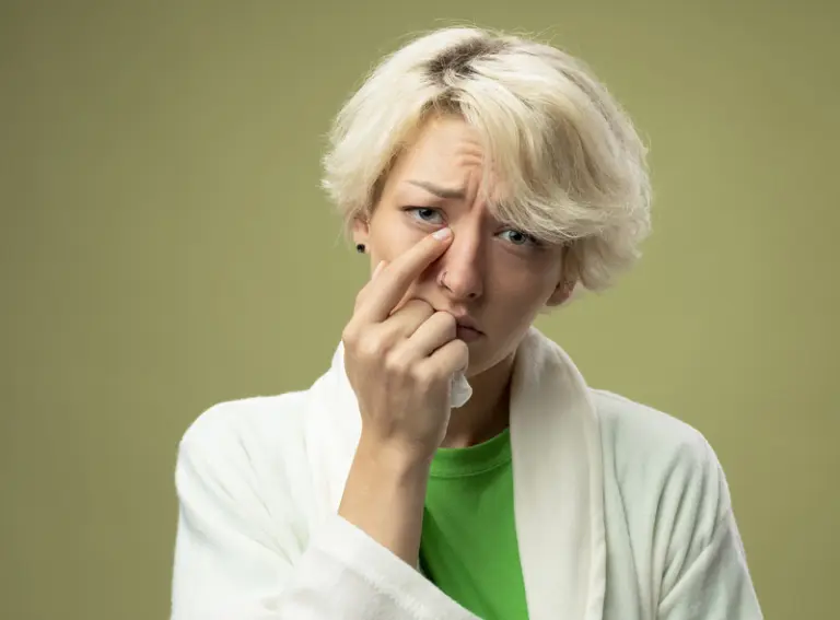 6 maneiras de proteger os olhos do ressecamento causado pelo inverno