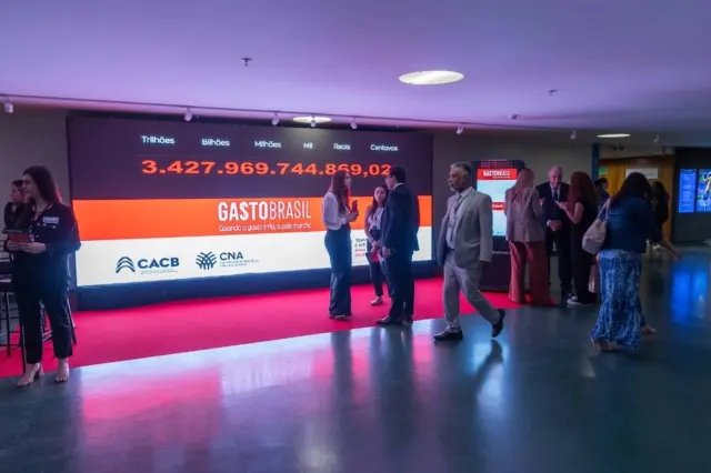 Painel do Gasto Brasil na Câmara dos Deputados em Brasília