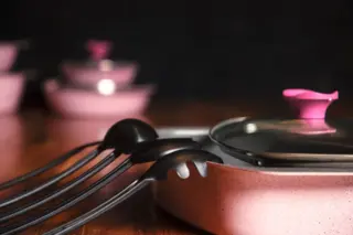 Panelas Polishop antiaderentes com tampas de vidro e utensílios de cozinha
