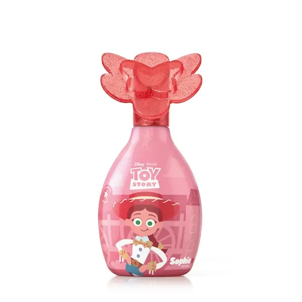 Frasco rosa da Colônia Sophie Vaqueira Valente com ilustração da personagem Jessie no rótulo