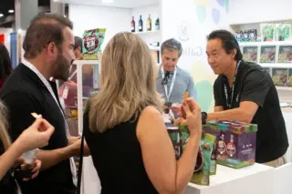 Ganhando no sabor- empresas brasileiras levam produtos para feira de alimentos e bebidas de Miami