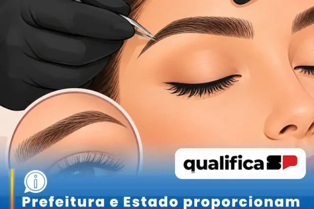 Ilustração close-up de rosto com olho fechado e sobrancelha sendo modelada por profissional de luvas pretas com pinça; selo Qualifica SP e faixa azul com texto promocional.